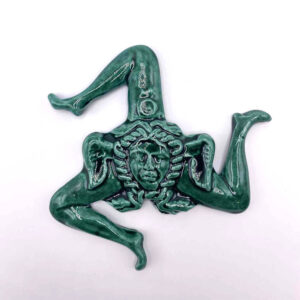 Trinacra in ceramica