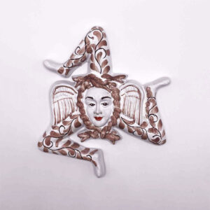 Trinacra in ceramica