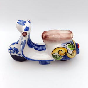Vespa decorativa in ceramica